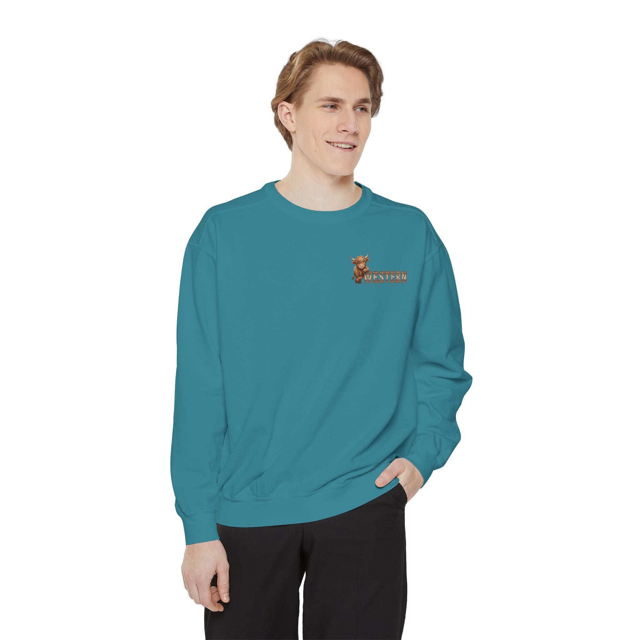 Western Highland Cow Graphic Sweatshirt – Rustic Casual Pullover