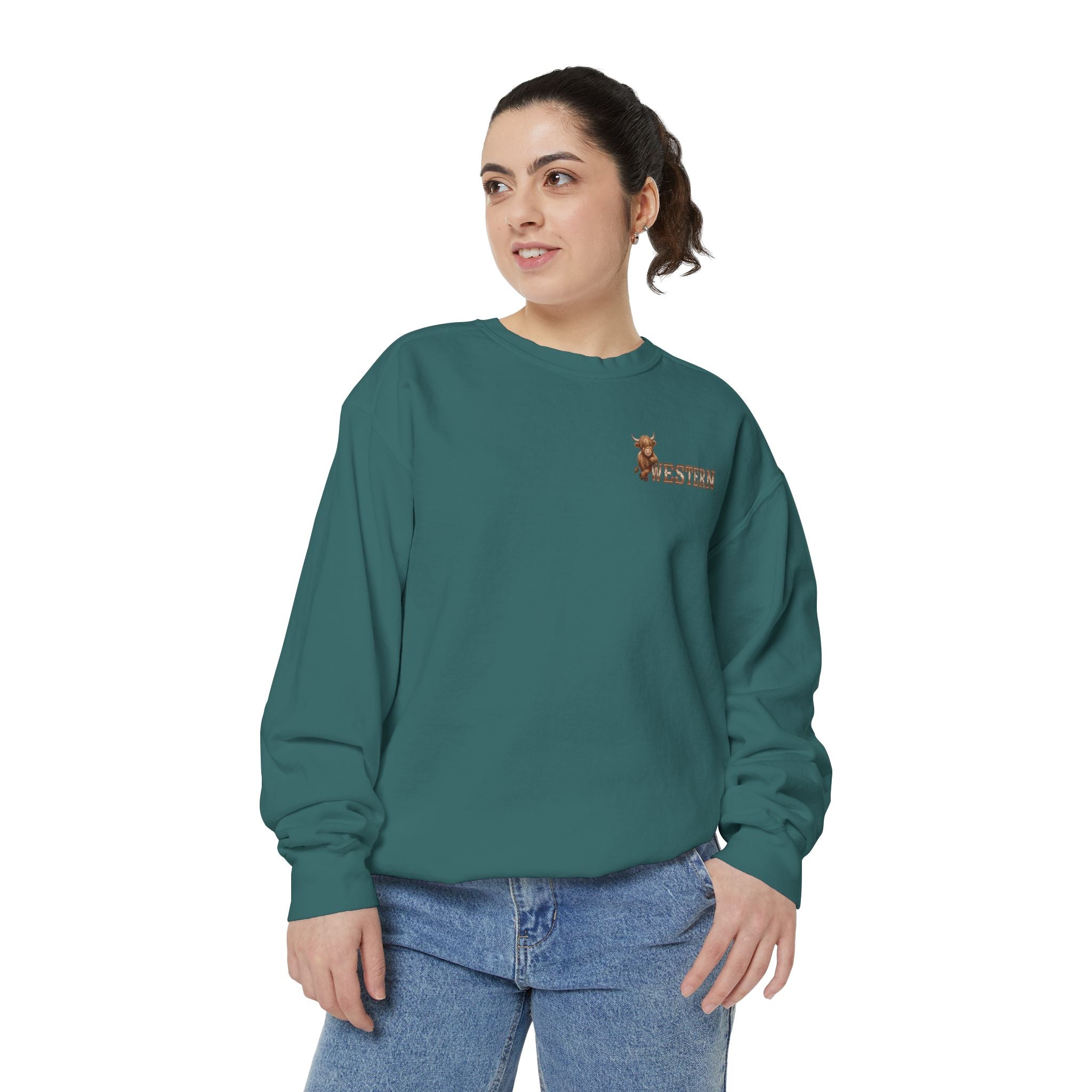 Western Highland Cow Graphic Sweatshirt – Rustic Casual Pullover