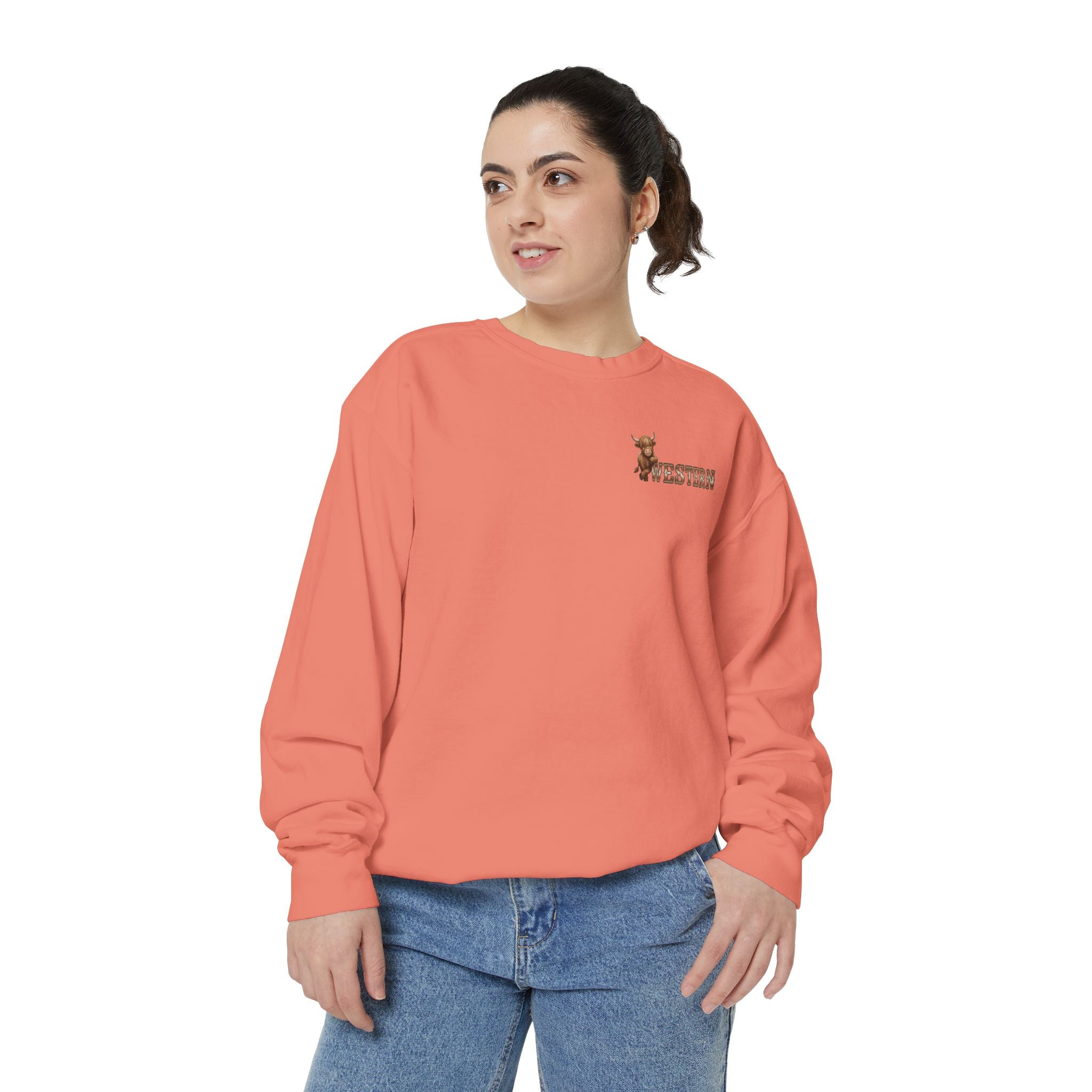 Western Highland Cow Graphic Sweatshirt – Rustic Casual Pullover