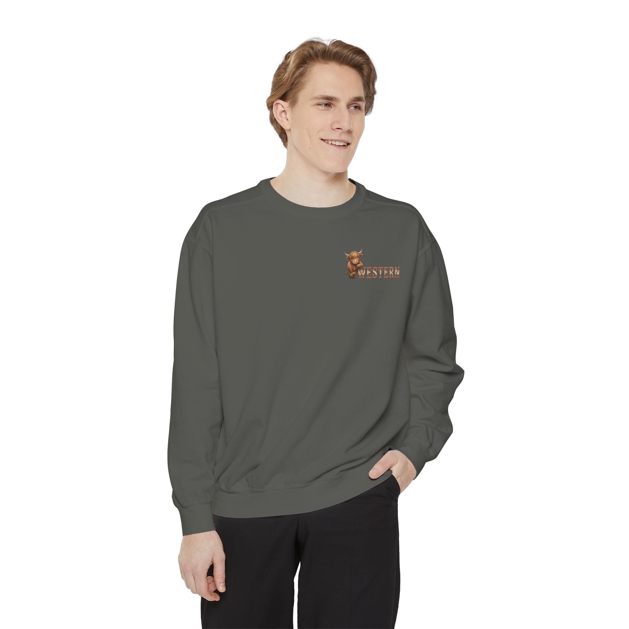 Western Highland Cow Graphic Sweatshirt – Rustic Casual Pullover