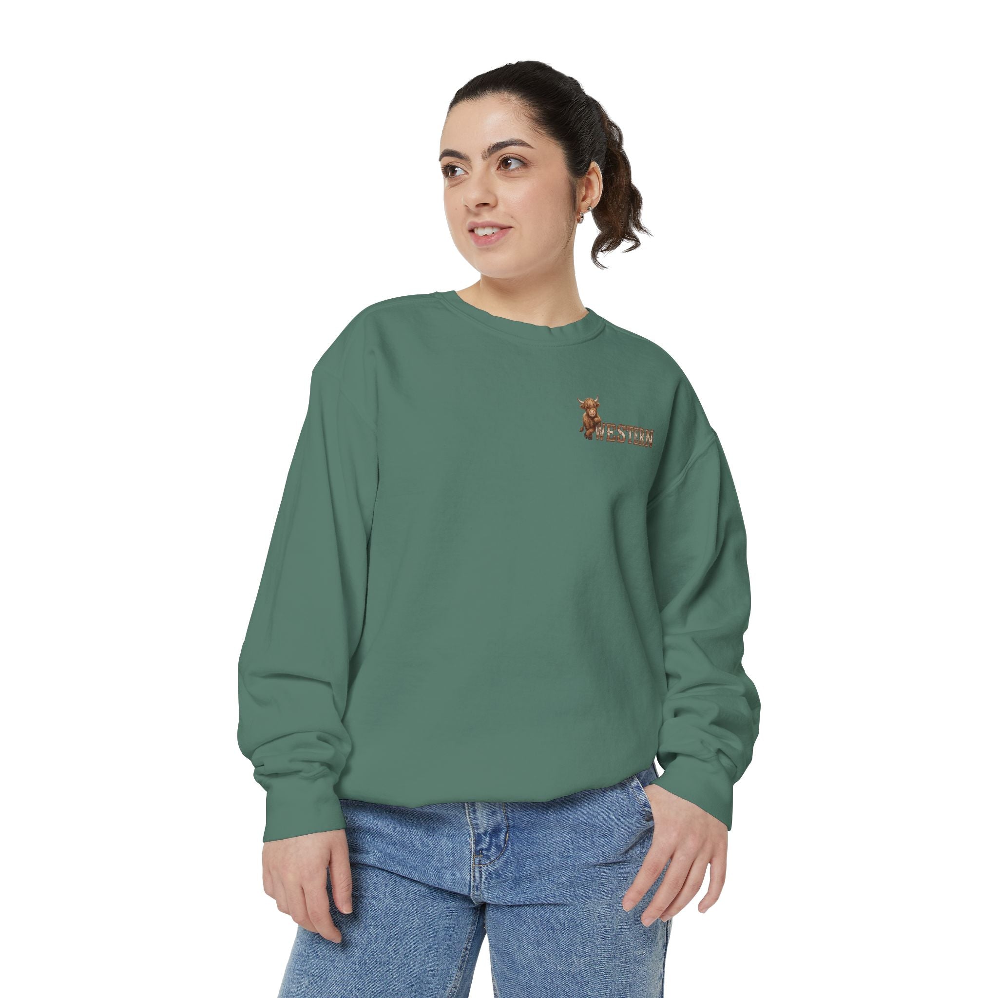 Western Highland Cow Graphic Sweatshirt – Rustic Casual Pullover
