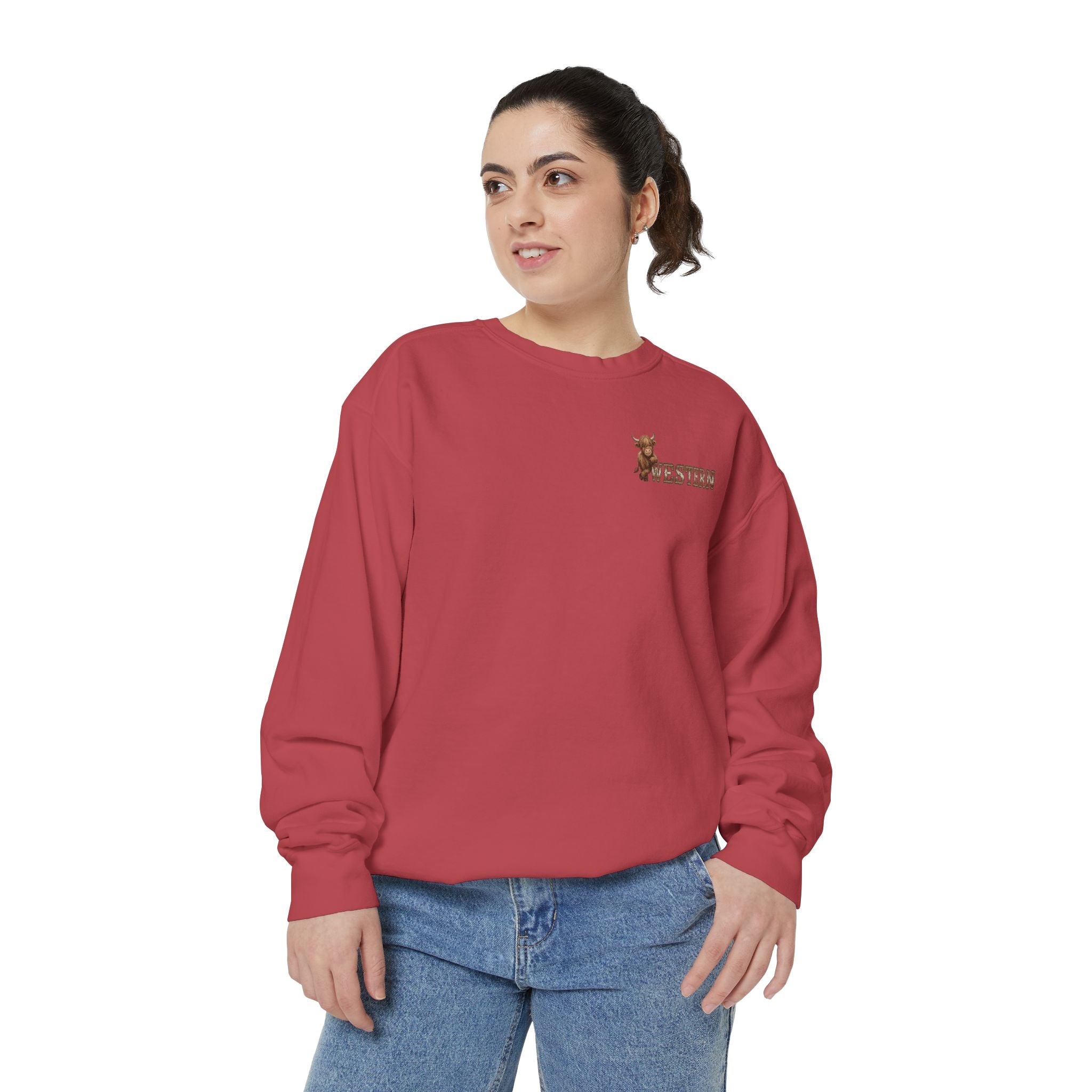 Western Highland Cow Graphic Sweatshirt – Rustic Casual Pullover