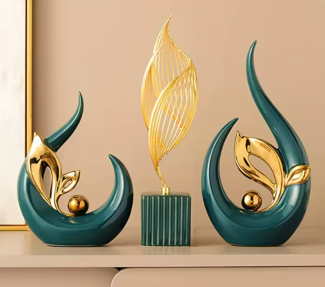 Ceramic Statue Nordic Creative Light Luxury Living Room Decoration Sculptures and Figurines Office Desk Accessories Room Decor