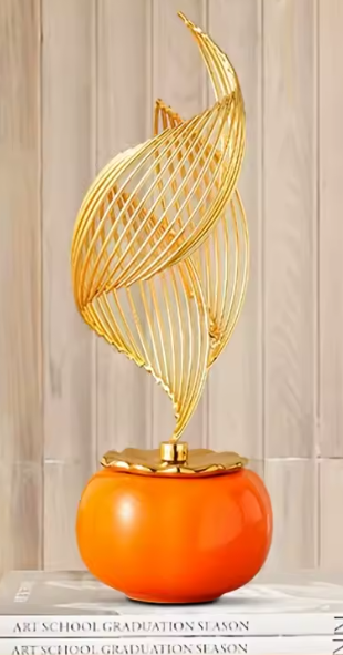 Ceramic Statue Nordic Creative Light Luxury Living Room Decoration Sculptures and Figurines Office Desk Accessories Room Decor