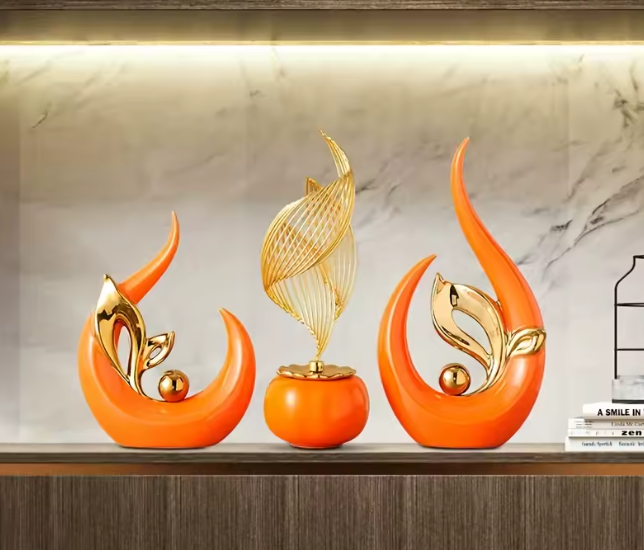 Ceramic Statue Nordic Creative Light Luxury Living Room Decoration Sculptures and Figurines Office Desk Accessories Room Decor