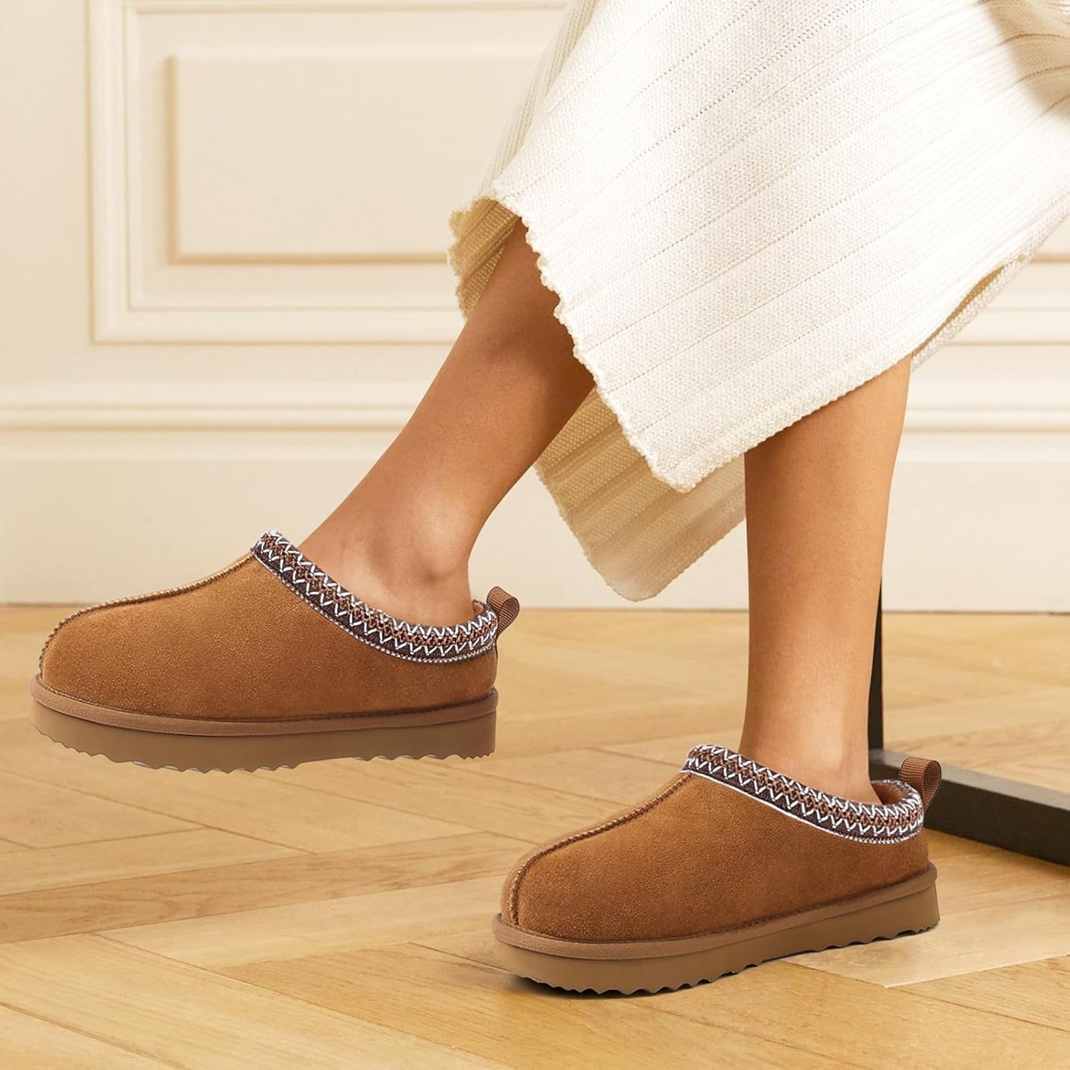 Women'S Fuzzy House Slippers Genuine Suede Fluffy Winter Slipper Cozy Furry Warm Shoes Indoor/Outdoor