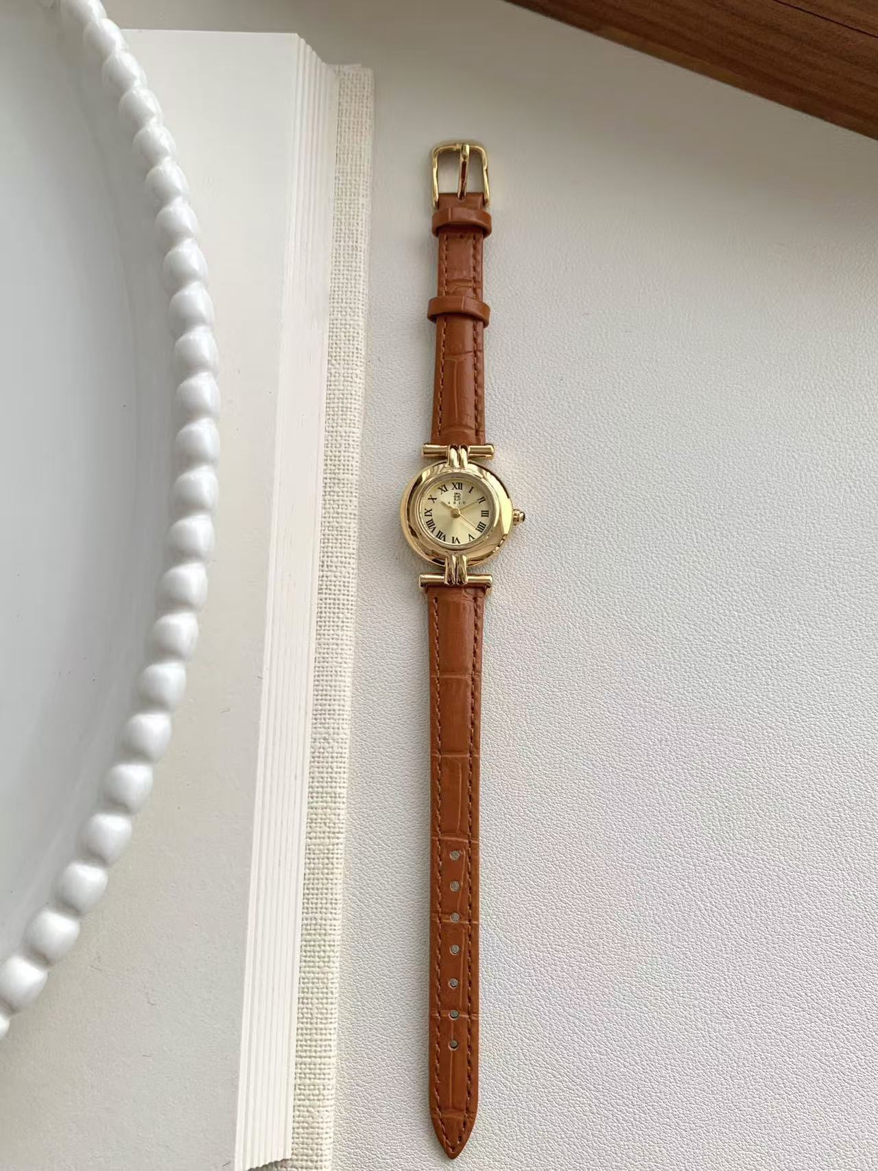 Nameria Vintage Quartz Watch Leather Strap 23mm Dial 7mm Slim