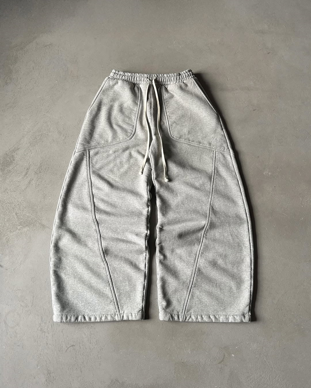 Nameria Unisex Wide Leg Sweatpants Mid Waist