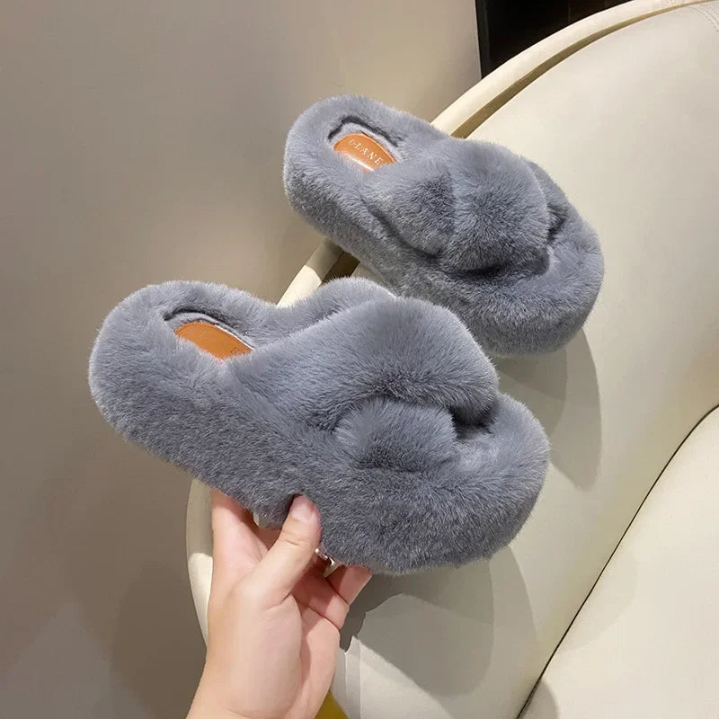 Women’s Plush Platform Indoor Slippers – Soft Furry Winter Comfort Shoes